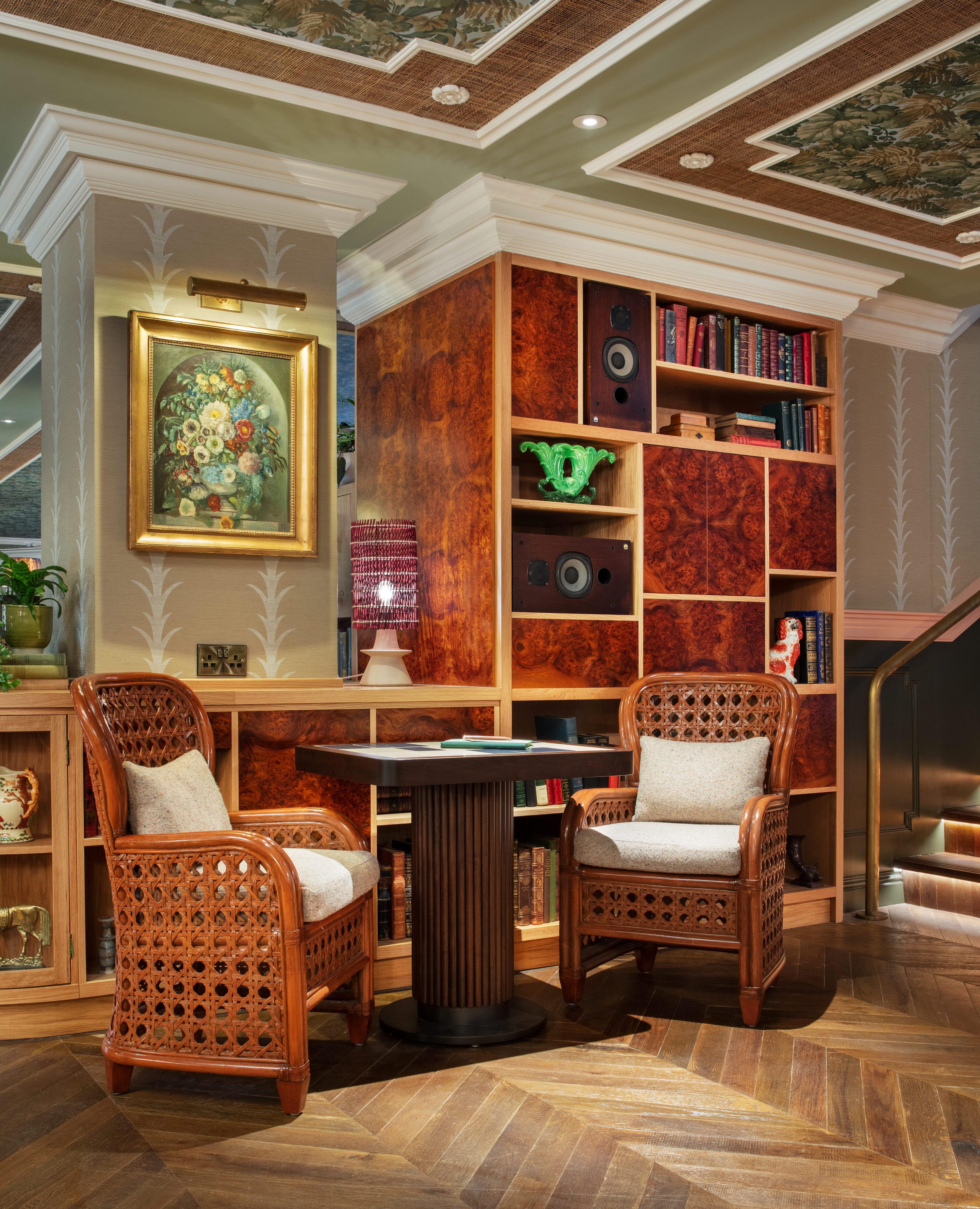 Graduate By Hilton Cambridge Hotel Bagian luar foto